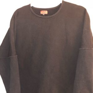 Killion OG side cut box crew neck